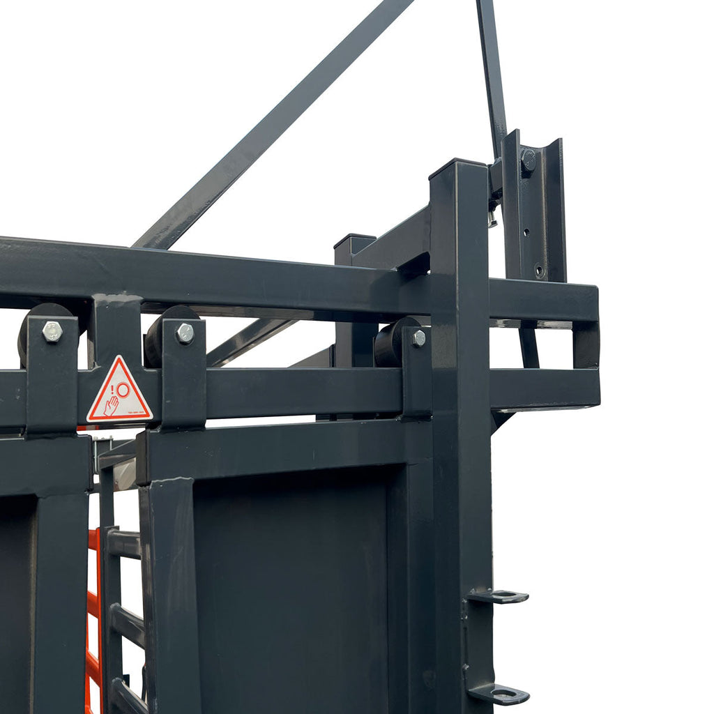 TMG Industrial 10’ Cattle Work Chute 4500-lb Weight Scale, Side Exit, Upper/Lower Swing Openings, LCD Weight Display, TMG-CSC10
